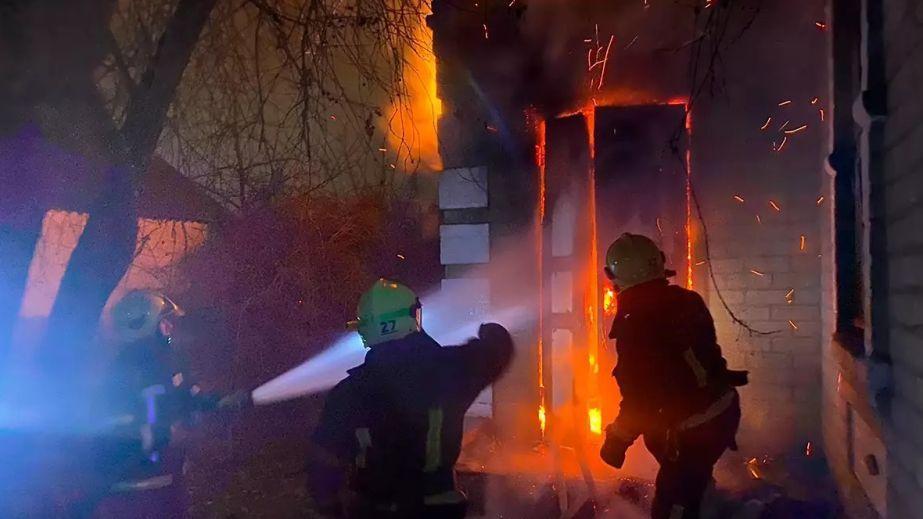 Россияне нанесли удар по Синельниковскому району с помощью УАБ (смотрите видео).