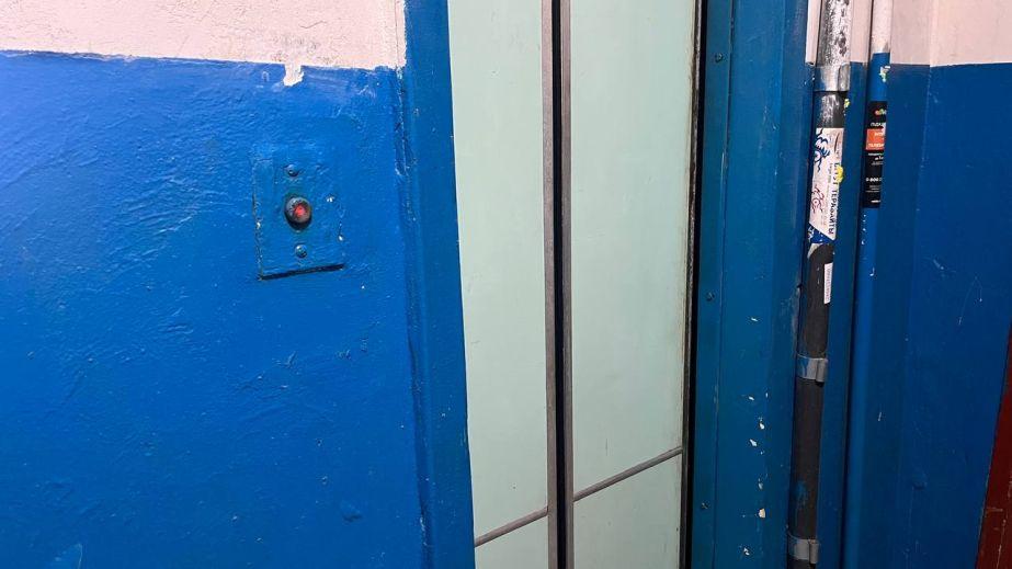 In Kamensk, elevators are being widely "destroyed" (PHOTOS).